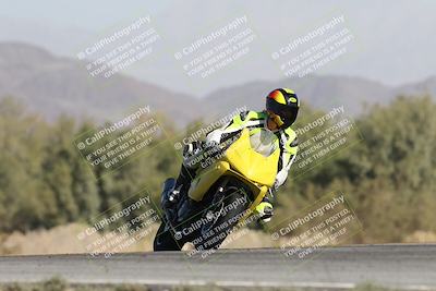 media/Dec-01-2025-Moto Forza (Mon) [[2daa91e15f]]/2-Intermediate Group/Session 2 Turn 9 Entry/